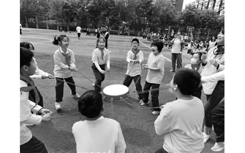 在趣味运动中感受体育精神