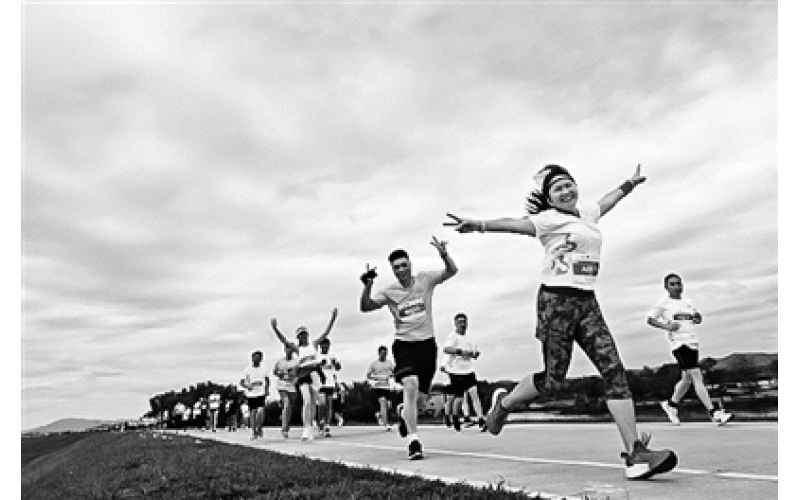 立秋暑未休 健身有讲究